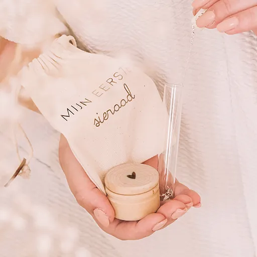 Bewaarzakje Mijn Eerste sieraad met glazen buisje | Lief Moment